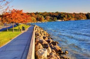 Fabulous Fall Drives in Lake Geneva, Wisconsin