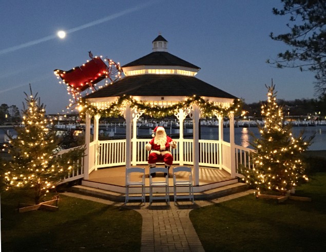 Embrace the Holiday Spirit in Lake Geneva