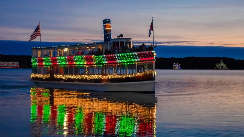 Embrace the Holiday Spirit in Lake Geneva