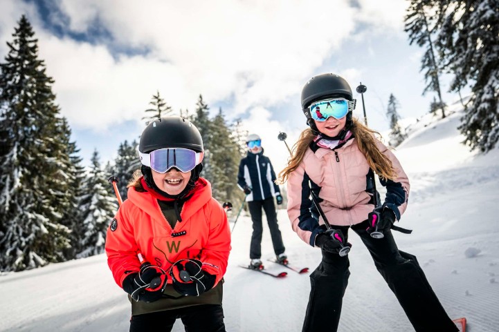 Winter Activities in Lake Geneva | Ice Skating, Skiing & Tubing