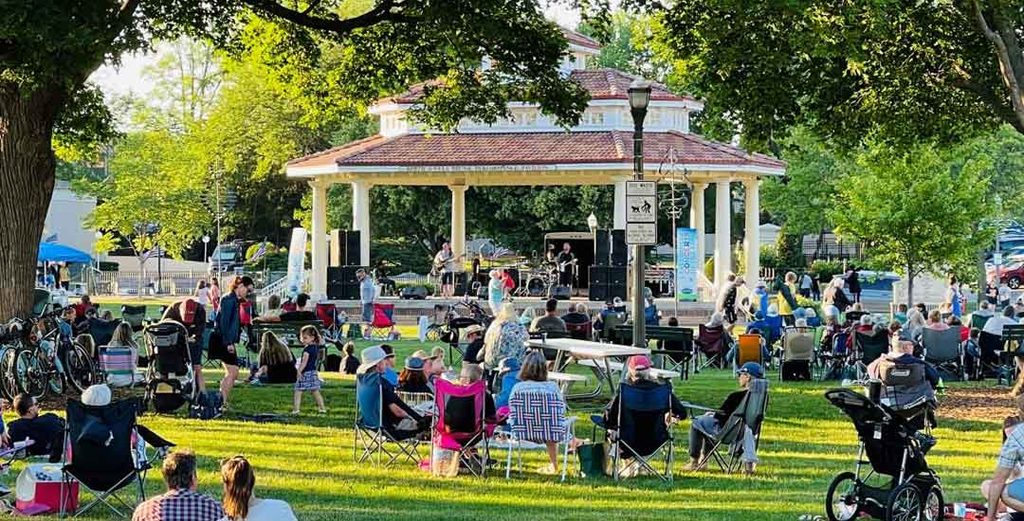 Summer Adventures with Your Dog in Lake Geneva, Wisconsin