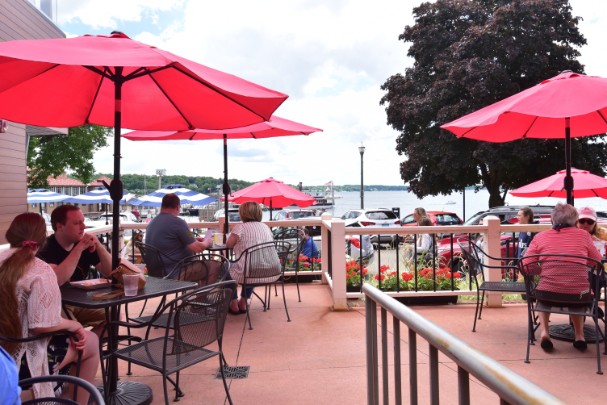 Best Places to Eat in Lake Geneva: 10 Restaurants You Can’t Miss