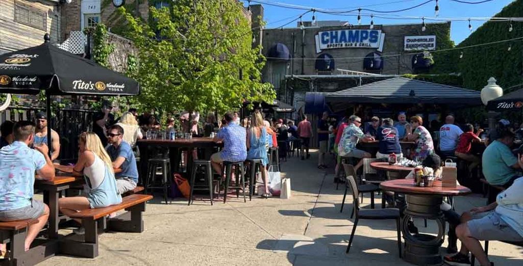 Sip and Dine Al Fresco in the Lake Geneva Region