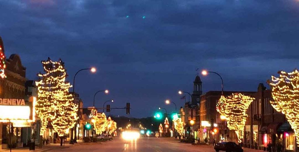 Santa Sightings in Lake Geneva: A 2026 Christmas Guide for Families